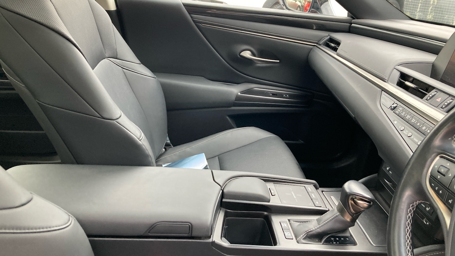 Used Lexus ES 2021 for sale - 76290477: Photo 35