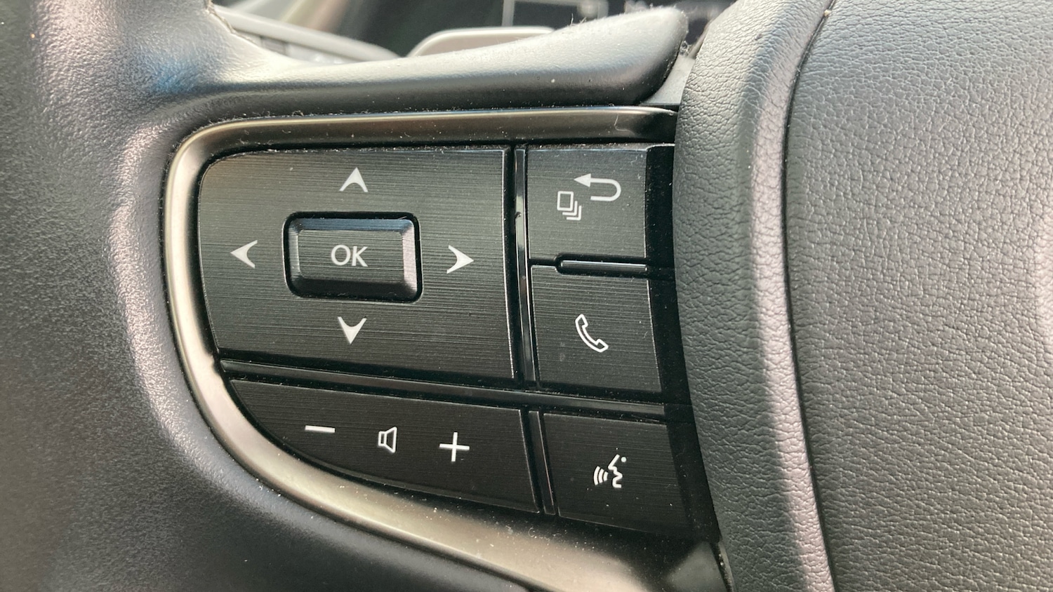 Used Lexus ES 2021 for sale - 76290477: Photo 41