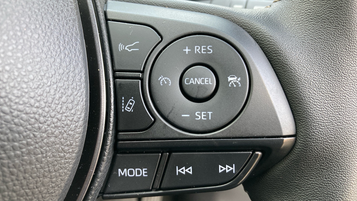 Used Toyota RAV4 2025 for sale - 77652956: Photo 32