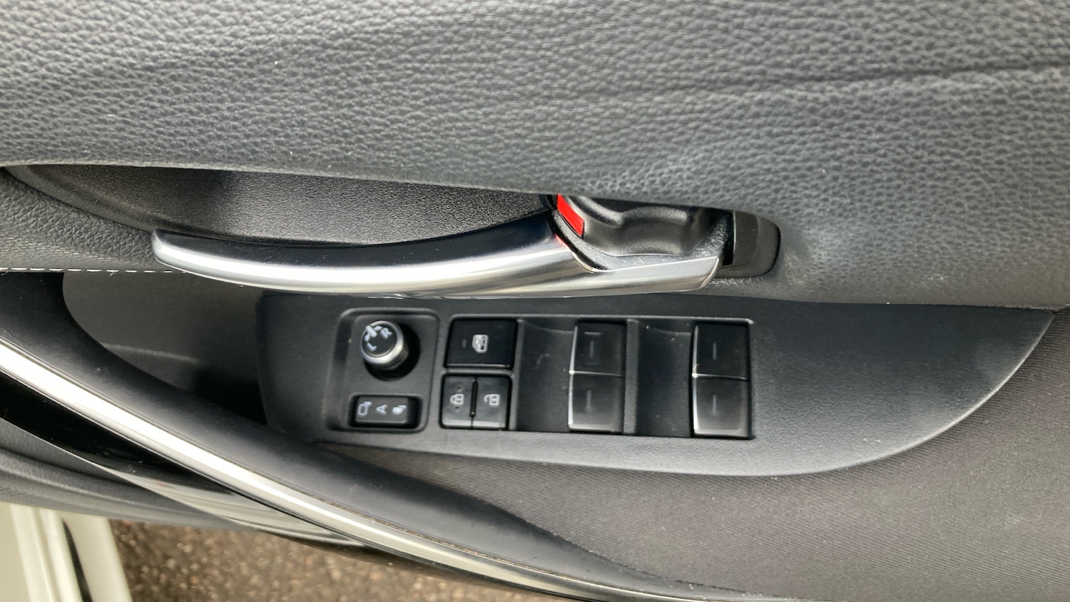 Used Toyota Corolla 2020 for sale - 76692652: Photo 32