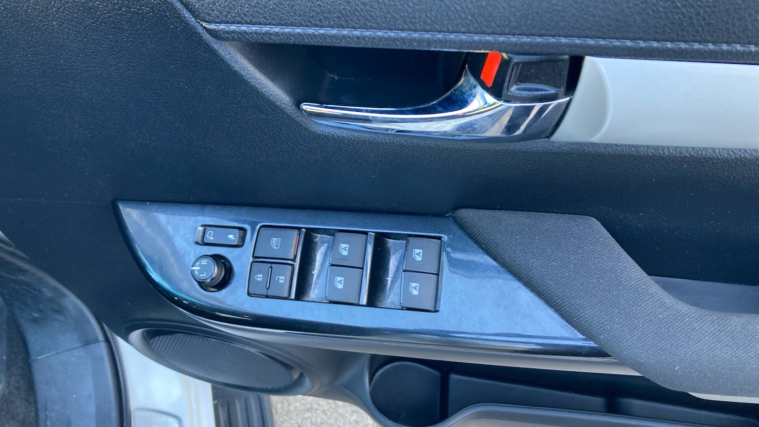 Used Toyota Hilux 2022 for sale - 76829542: Photo 33