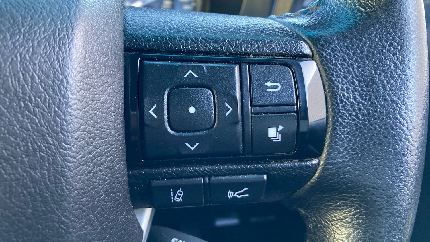 Used Toyota Hilux 2022 for sale - 76829542: Photo 35