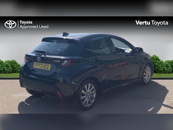 Used Toyota Yaris 2023 for sale - 79629699: Photo