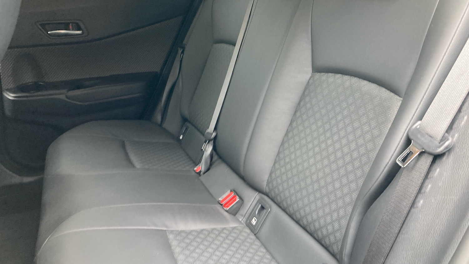 Used Toyota C-HR 2021 for sale - 77903778: Photo 21