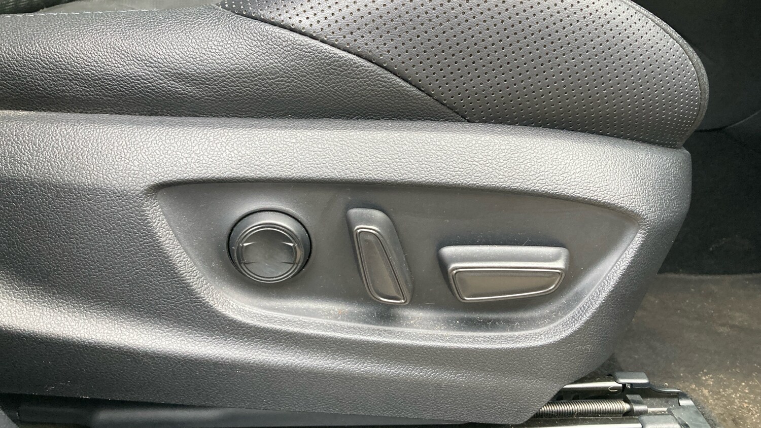 Used Toyota C-HR 2021 for sale - 77903778: Photo 34