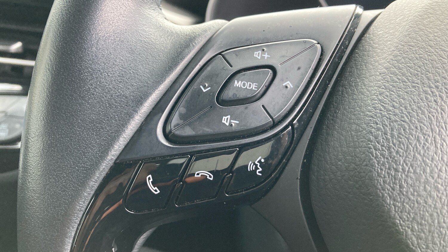 Used Toyota C-HR 2021 for sale - 77903778: Photo 39