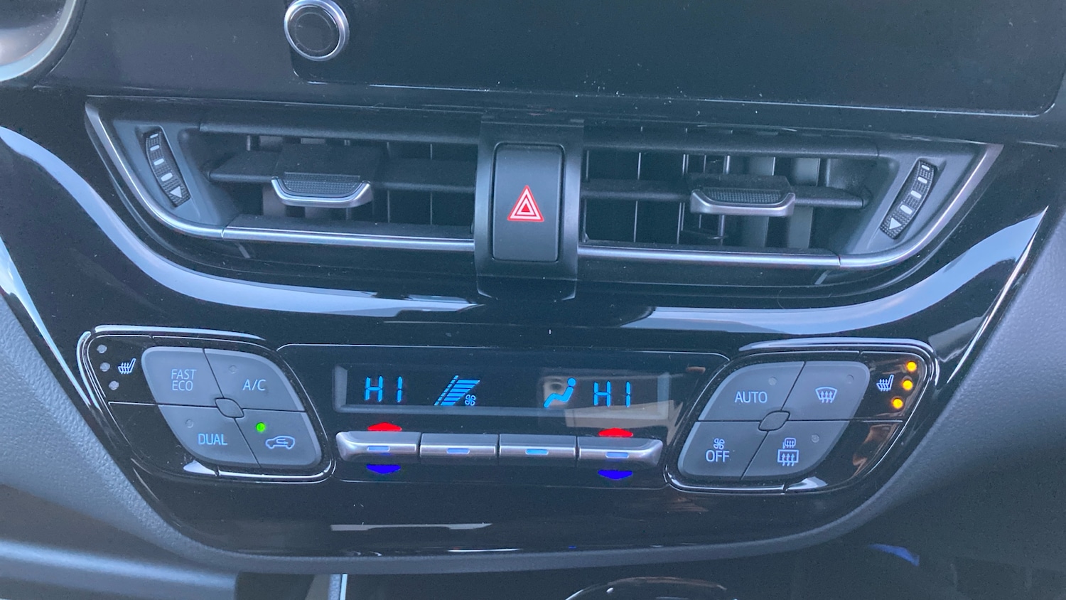 Used Toyota C-HR 2022 for sale - 77005811: Photo 28