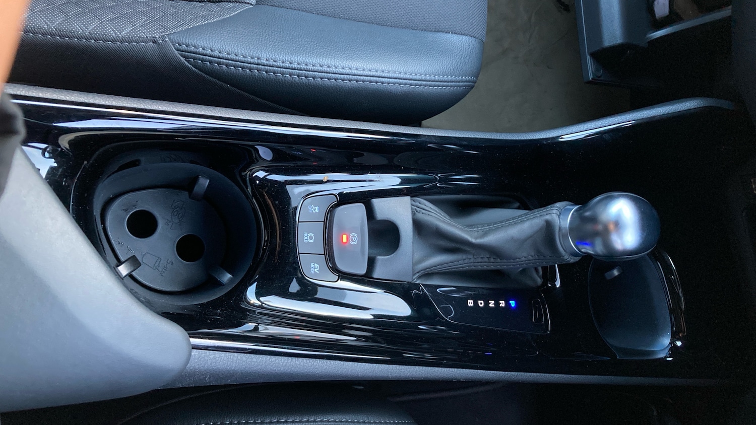 Used Toyota C-HR 2022 for sale - 77005811: Photo 30