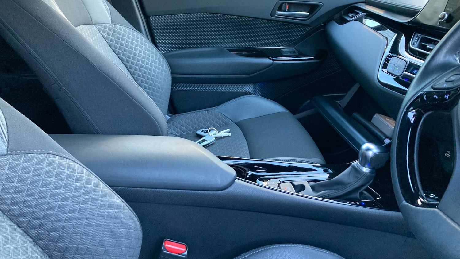 Used Toyota C-HR 2022 for sale - 77005811: Photo 33