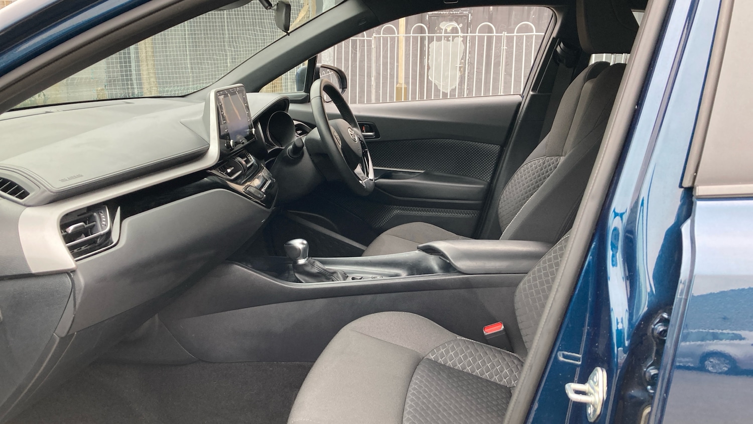 Used Toyota C-HR 2023 for sale - 76290481: Photo 10