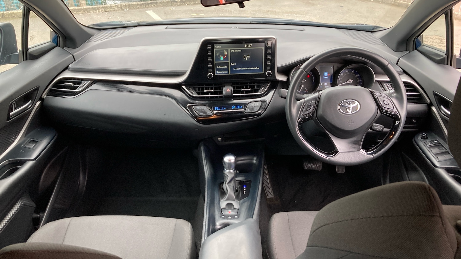 Used Toyota C-HR 2023 for sale - 76290481: Photo 5