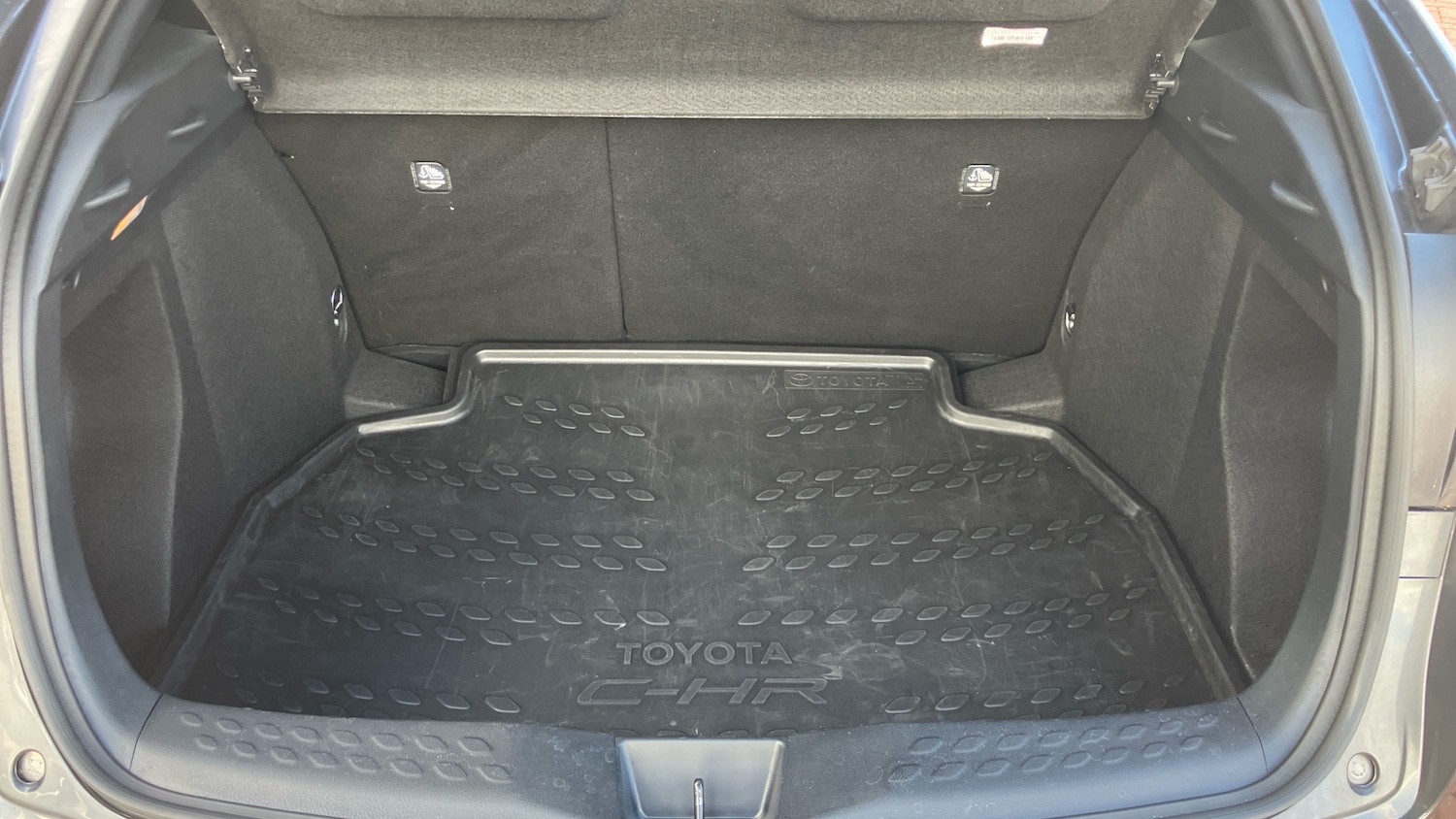 Used Toyota C-HR 2021 for sale - 76476365: Photo 14