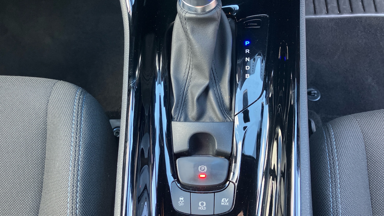 Used Toyota C-HR 2021 for sale - 76476365: Photo 33