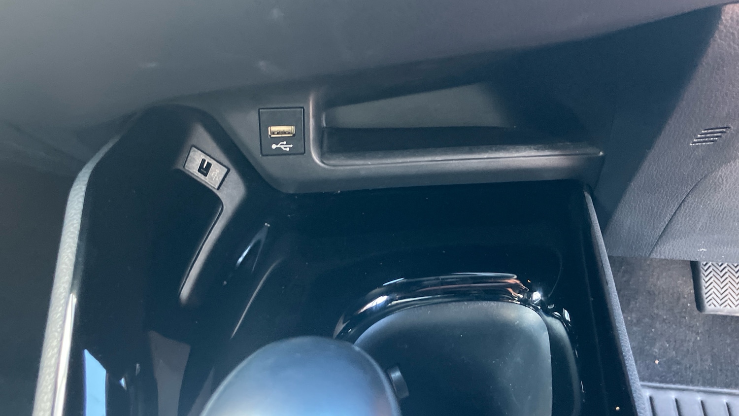 Used Toyota C-HR 2021 for sale - 76476365: Photo 34