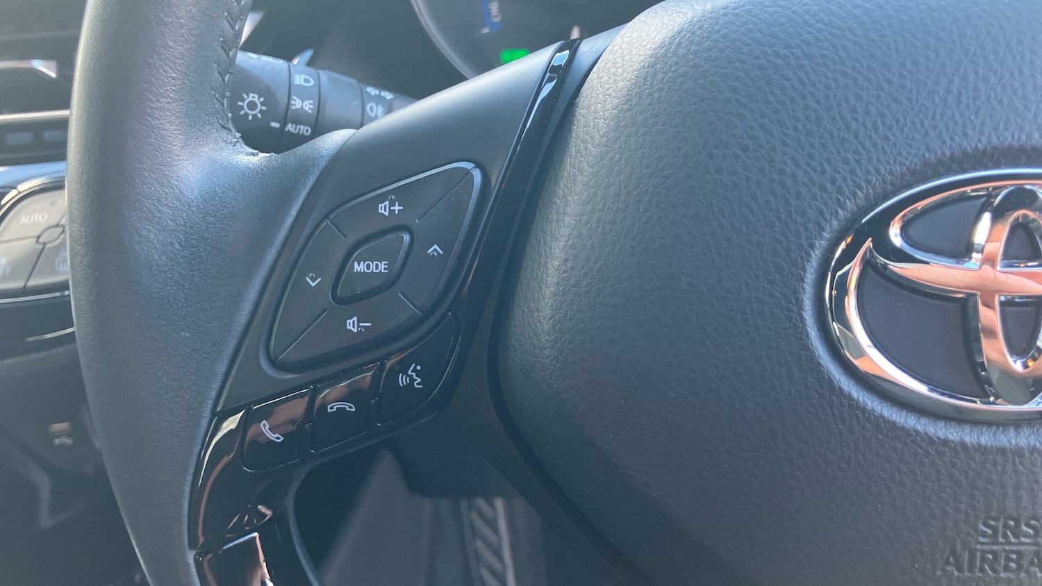 Used Toyota C-HR 2021 for sale - 76476365: Photo 37