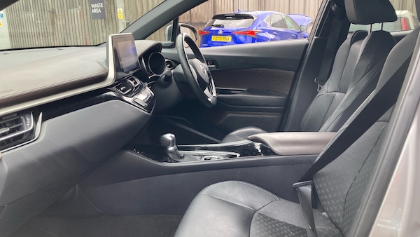 Used Toyota C-HR 2019 for sale - 76126228: Photo 10