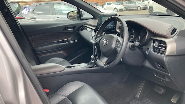 Used Toyota C-HR 2019 for sale - 76126228: Photo 11
