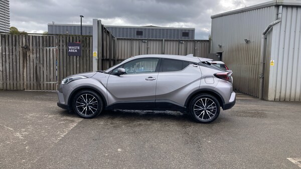 Used Toyota C-HR 2019 for sale - 76126228: Photo 17