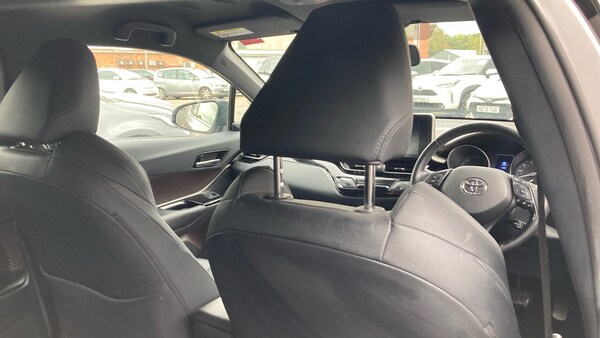 Used Toyota C-HR 2019 for sale - 76126228: Photo 20