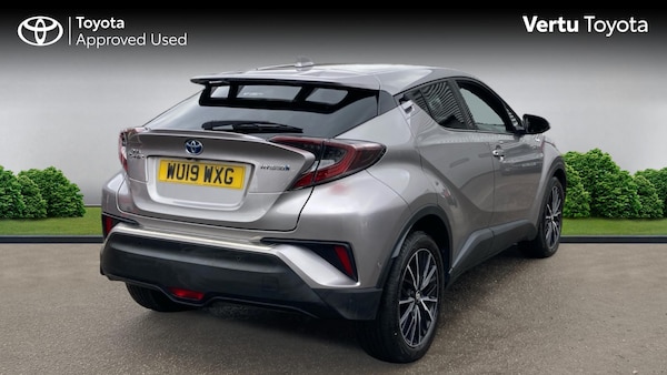 Used Toyota C-HR 2019 for sale - 76126228: Photo 2