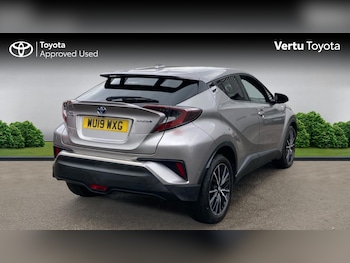 Used Toyota C-HR 2019 for sale - 76126228: Photo 2