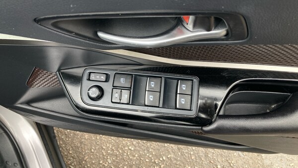 Used Toyota C-HR 2019 for sale - 76126228: Photo 32