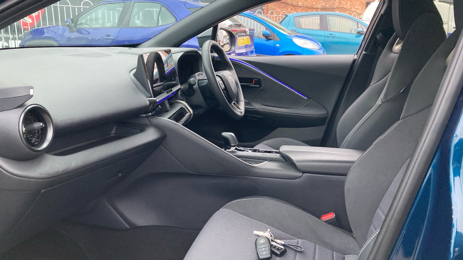 Used Toyota C-HR 2024 for sale - 77983561: Photo 10