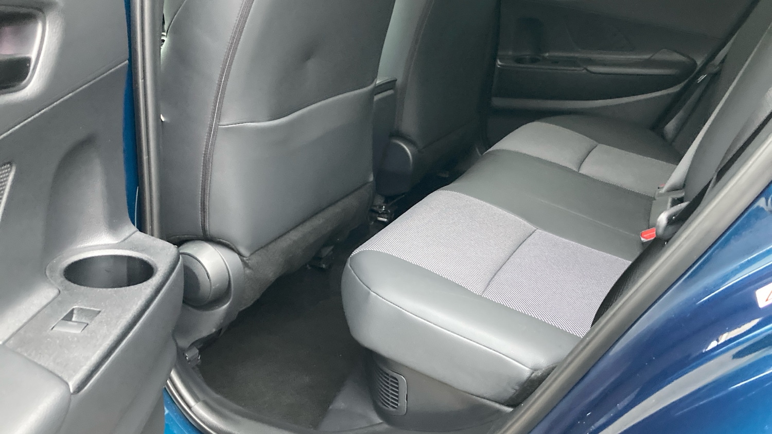 Used Toyota C-HR 2024 for sale - 77983561: Photo 13