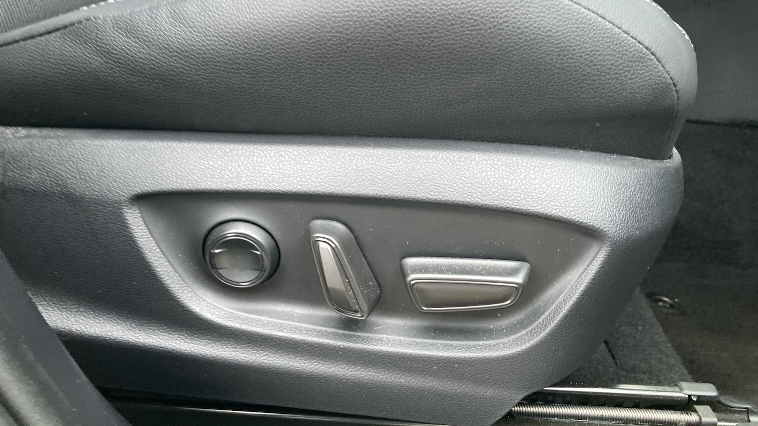 Used Toyota C-HR 2024 for sale - 77983561: Photo 35