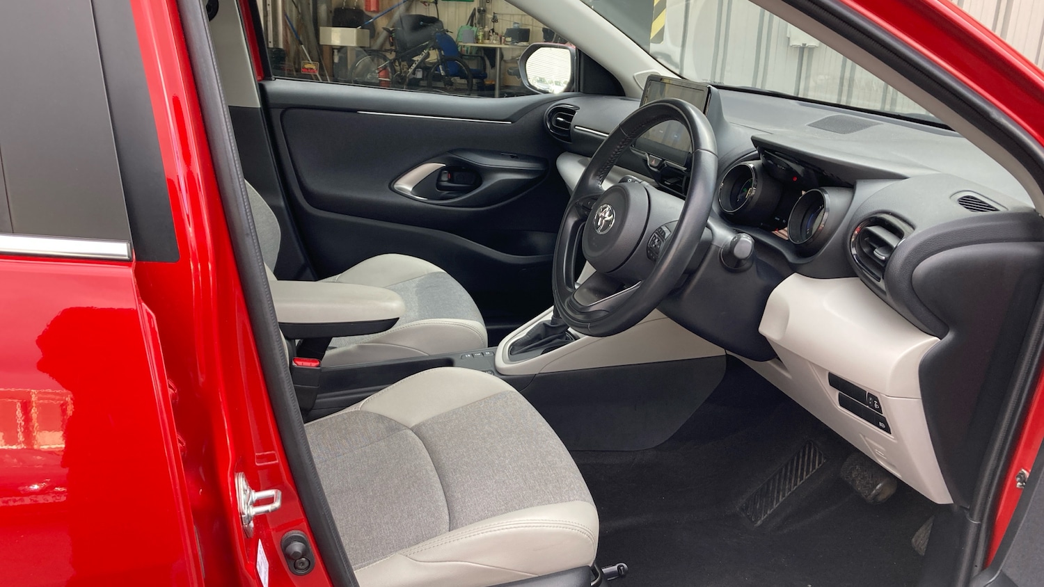 Used Toyota Yaris 2022 for sale - 76427756: Photo 11