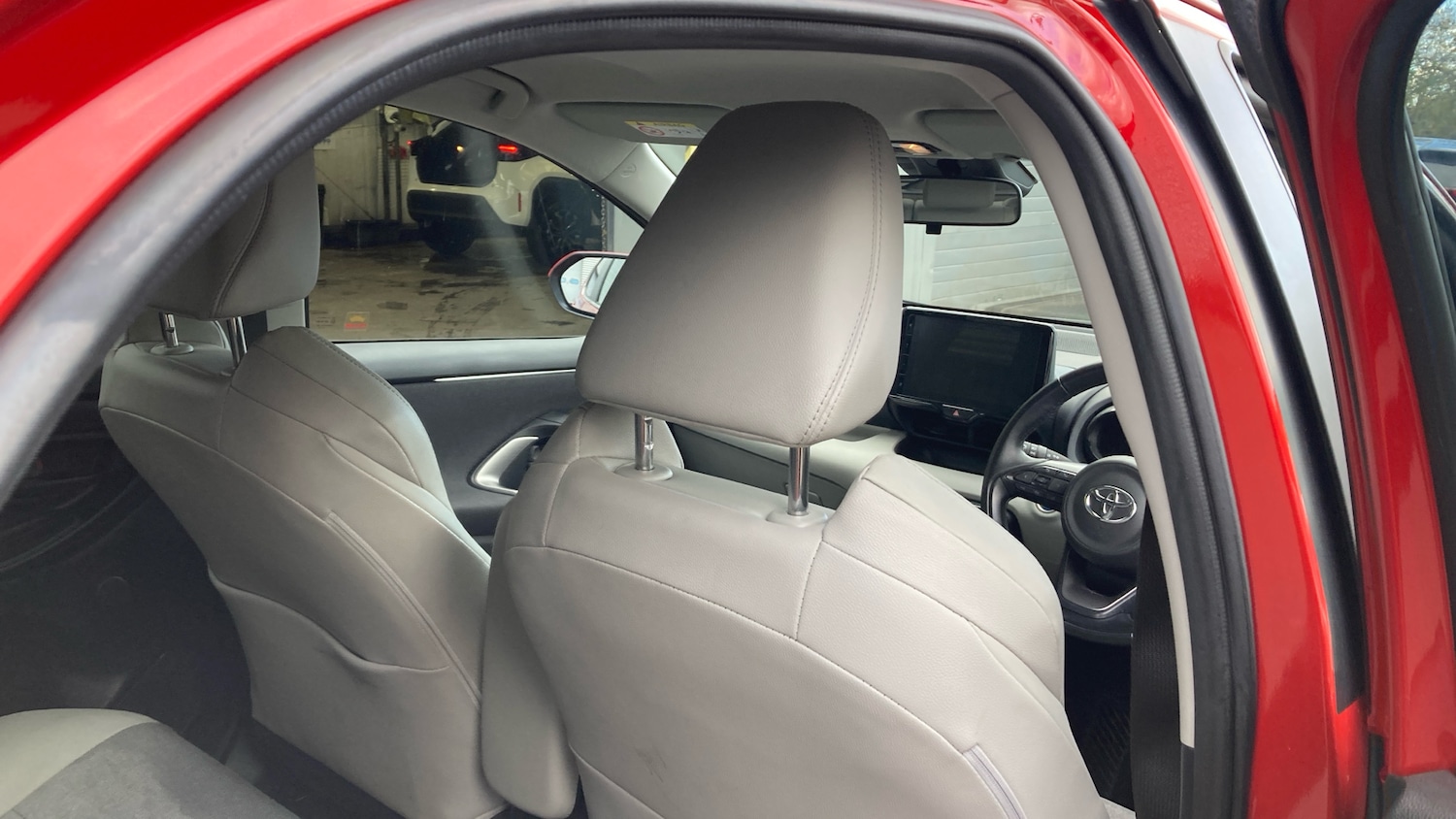 Used Toyota Yaris 2022 for sale - 76427756: Photo 20