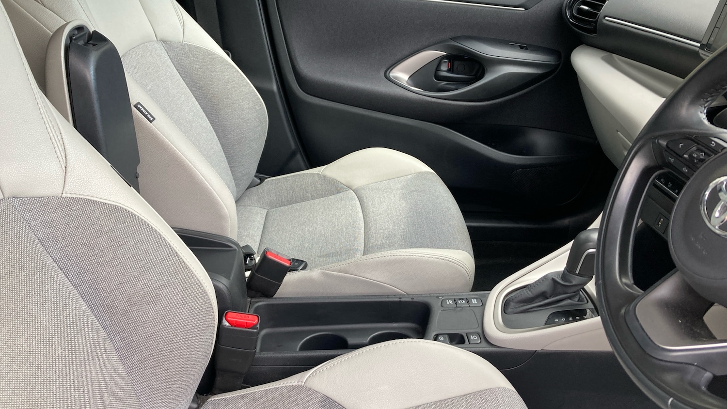 Used Toyota Yaris 2022 for sale - 76427756: Photo 34