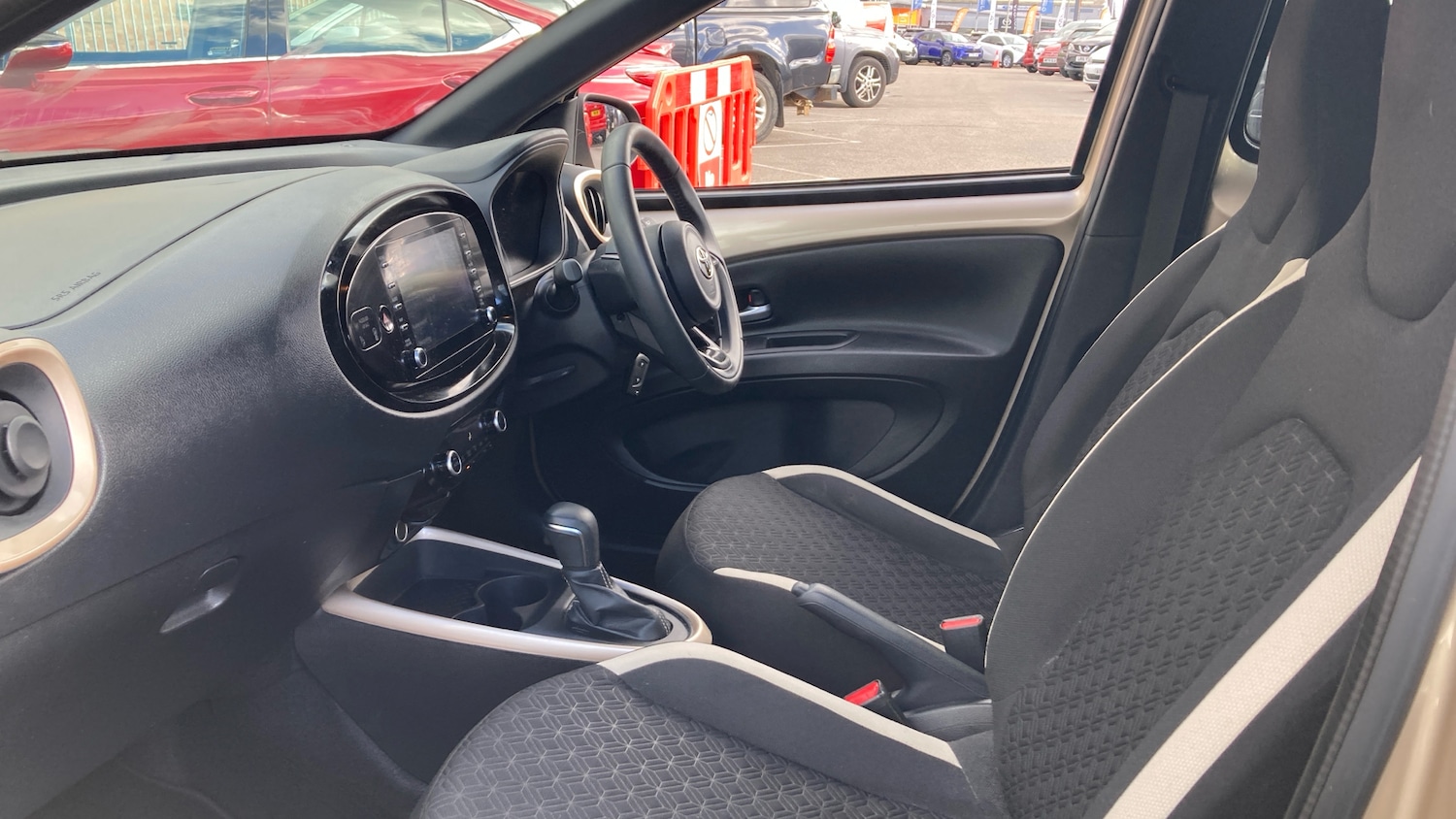 Used Toyota Aygo X 2022 for sale - 76427764: Photo 10