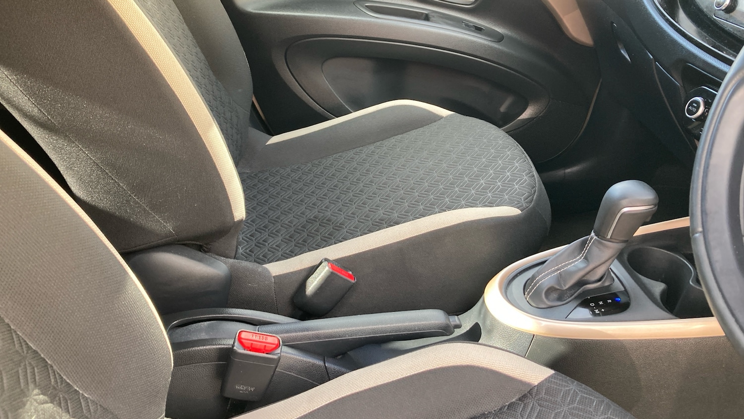 Used Toyota Aygo X 2022 for sale - 76427764: Photo 34