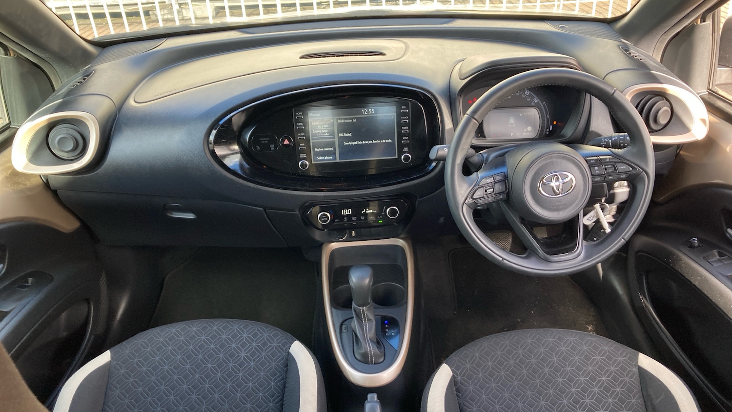 Used Toyota Aygo X 2022 for sale - 76427764: Photo 5