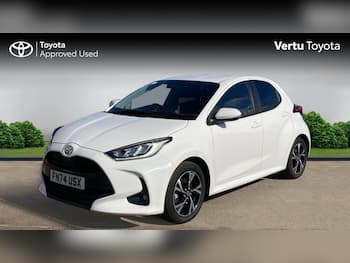 Used Toyota Yaris 2024 for sale - 79706084: Photo