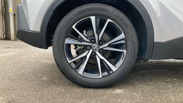 Used Toyota C-HR 2023 for sale - 76184299: Photo 18