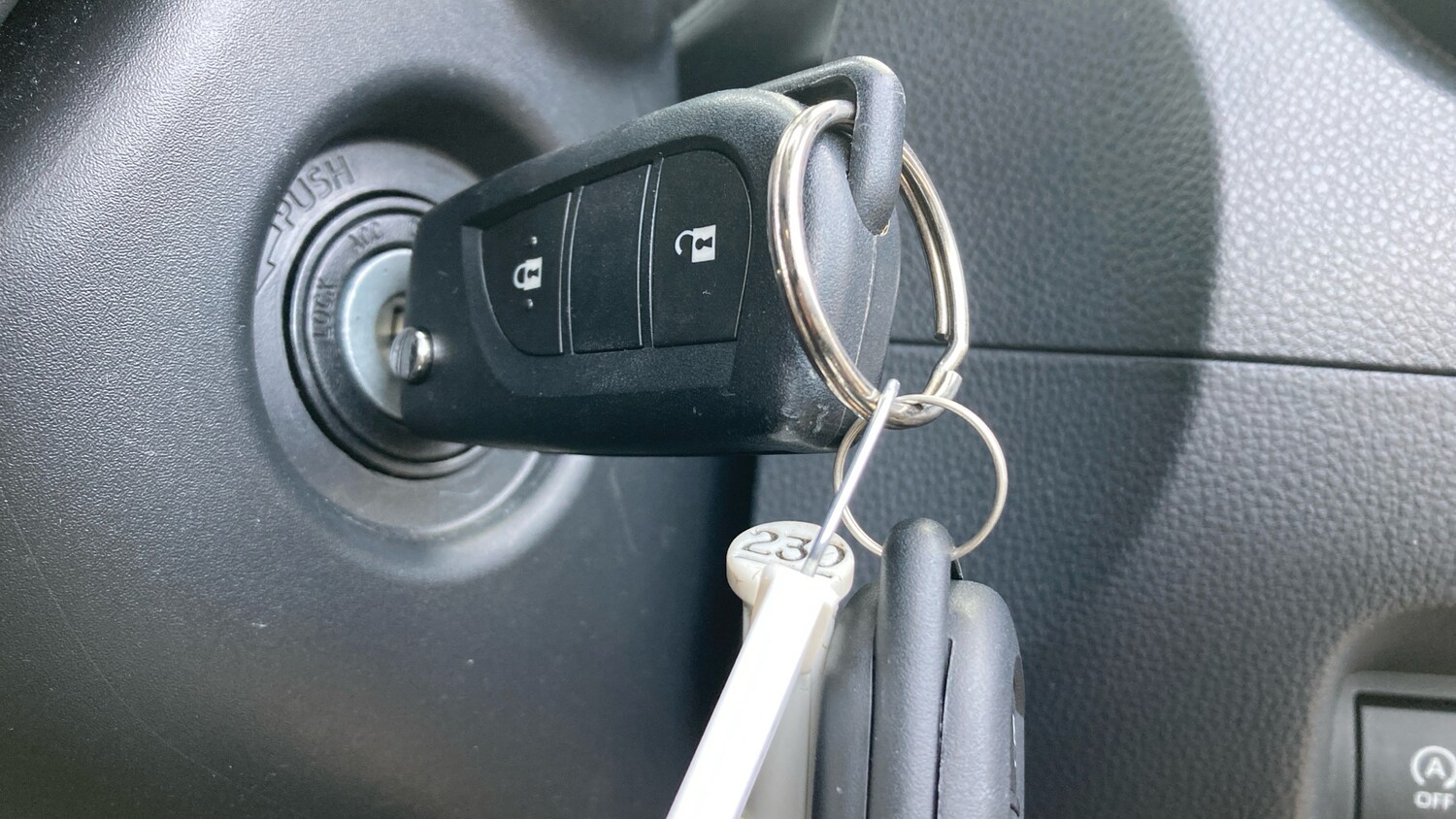 Used Toyota Aygo X 2022 for sale - 78125060: Photo 35