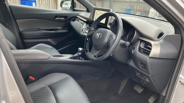 Used Toyota C-HR 2023 for sale - 76076294: Photo 11