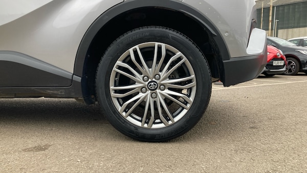 Used Toyota C-HR 2023 for sale - 76076294: Photo 18