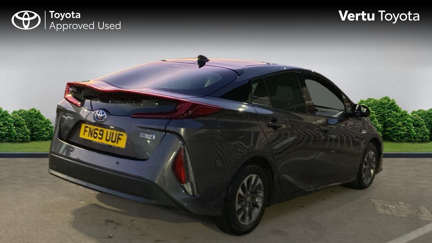 Used Toyota Prius 2019 for sale - 76791306: Photo 2