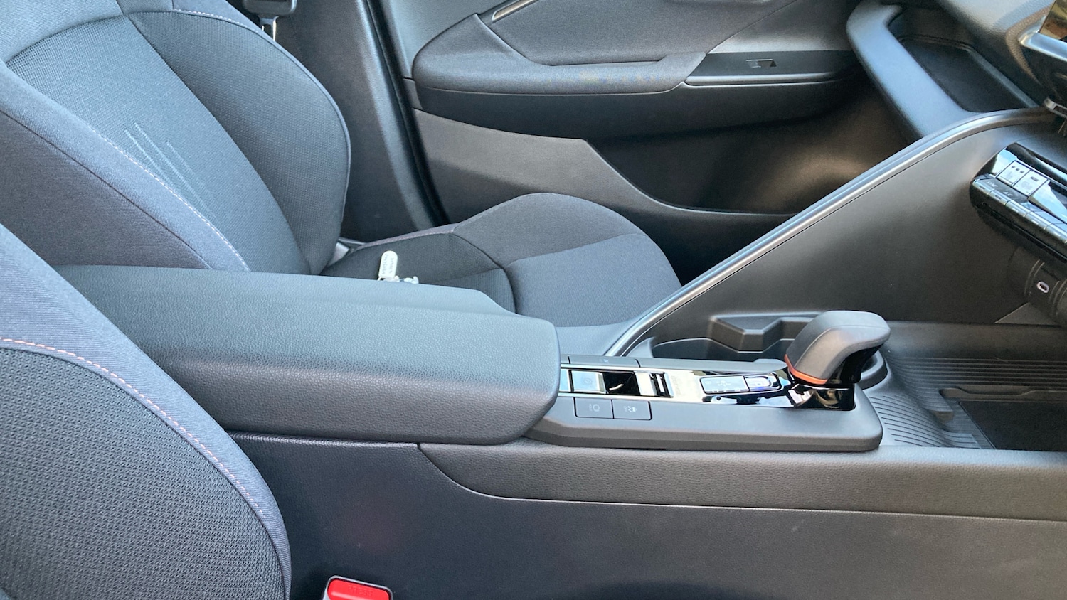 Used Toyota C-HR 2025 for sale - 76694168: Photo 35