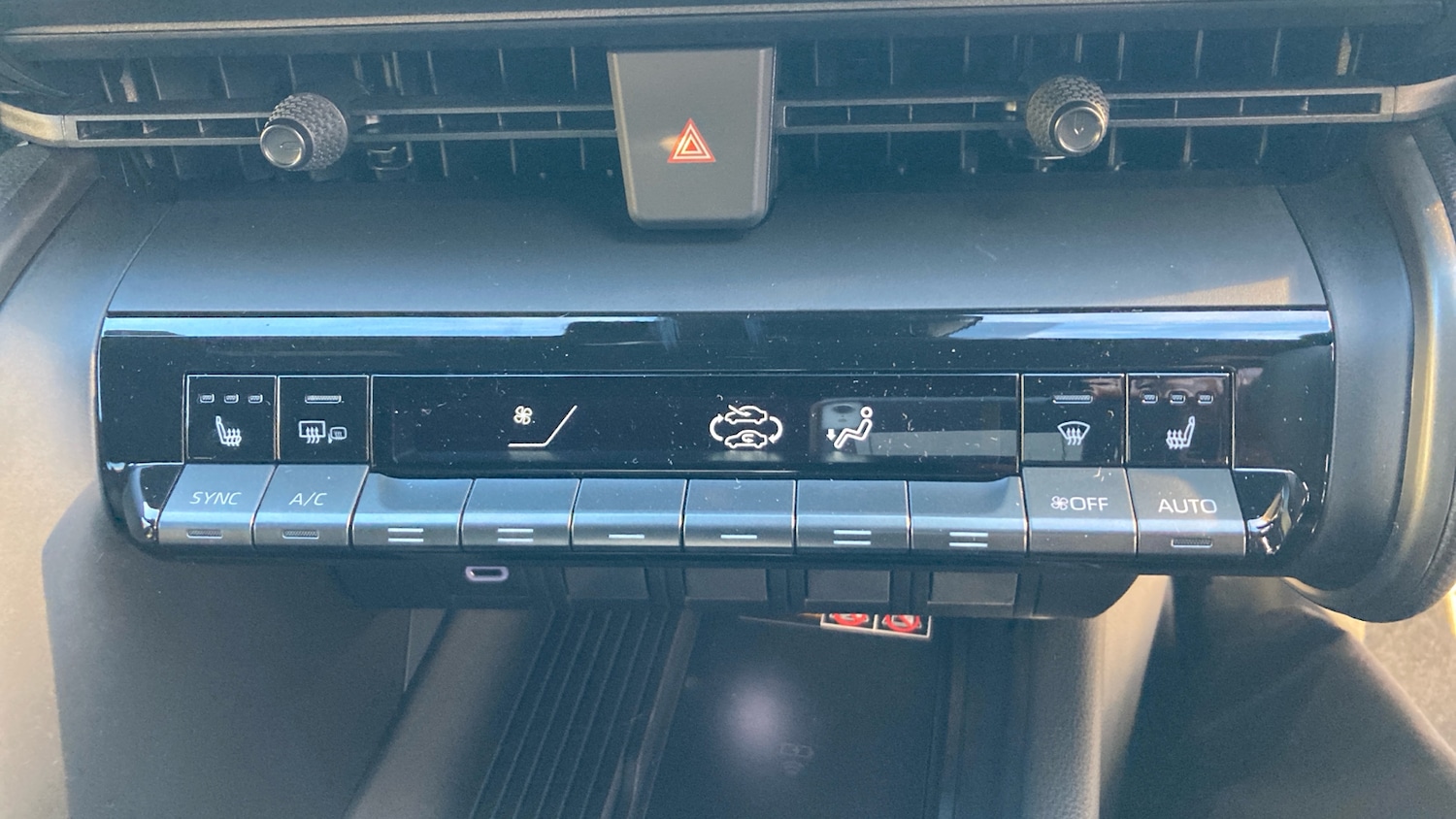 Used Toyota C-HR 2025 for sale - 76694168: Photo 36