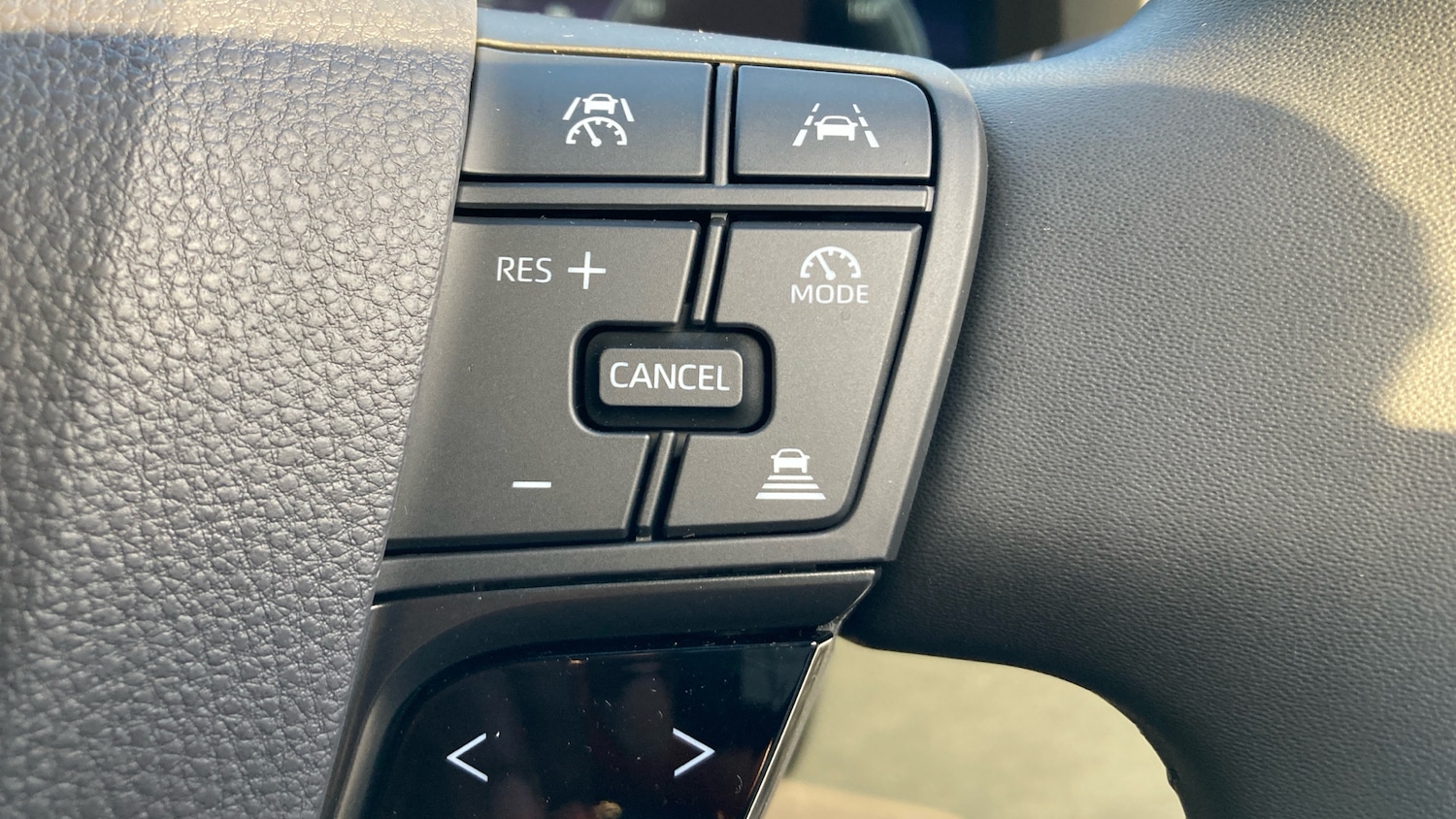 Used Toyota C-HR 2025 for sale - 76694168: Photo 38