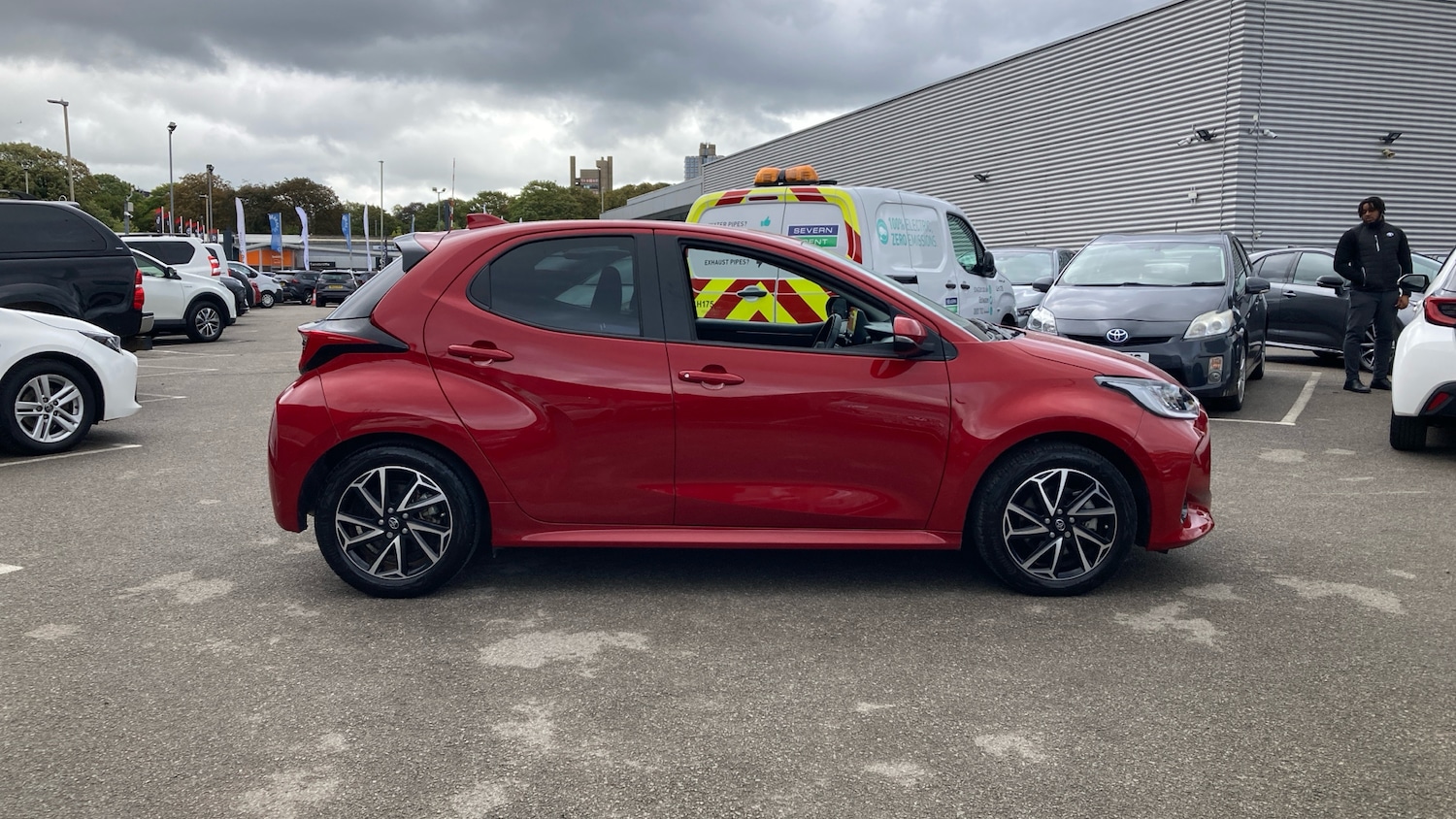 Used Toyota Yaris 2022 for sale - 76040607: Photo 16