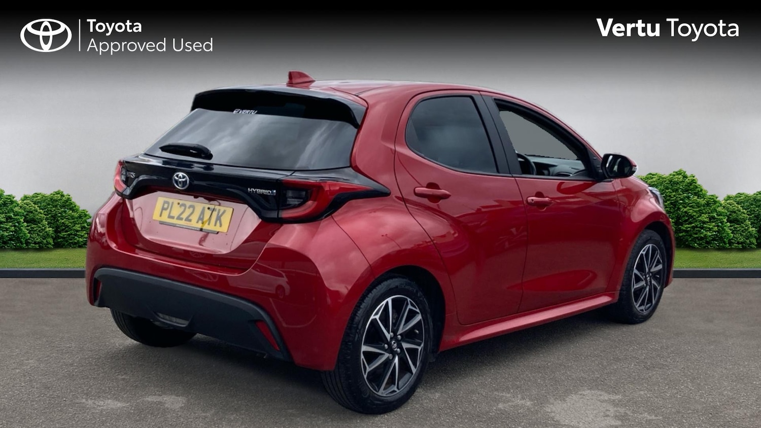 Used Toyota Yaris 2022 for sale - 76040607: Photo 2