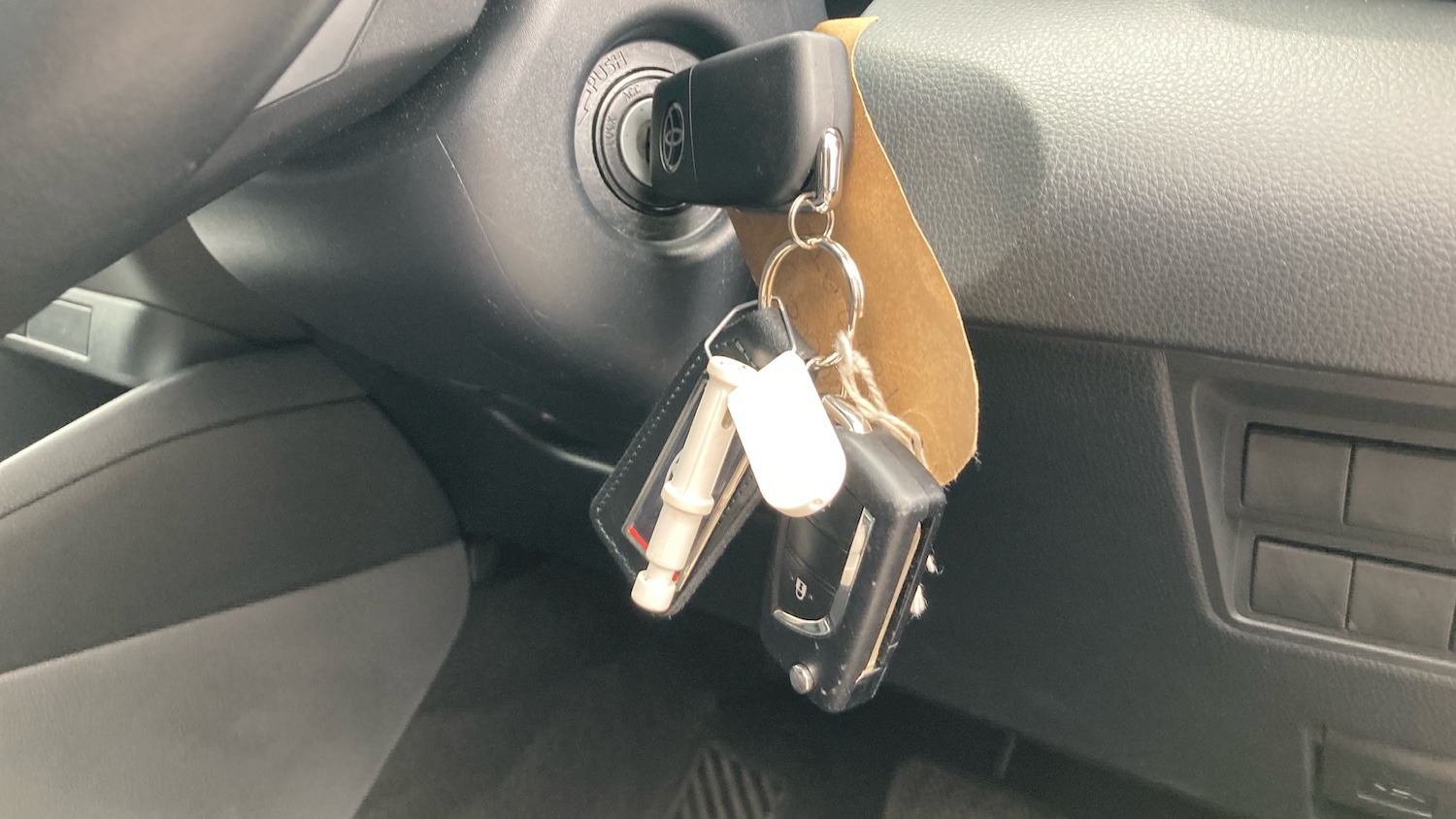 Used Toyota Yaris 2022 for sale - 76040607: Photo 30