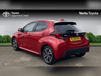 Used Toyota Yaris 2022 for sale - 76040607: Photo 4