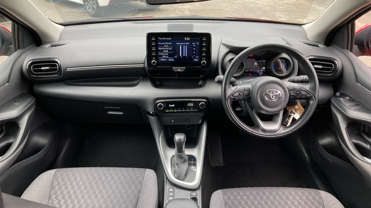 Used Toyota Yaris 2022 for sale - 76040607: Photo 5