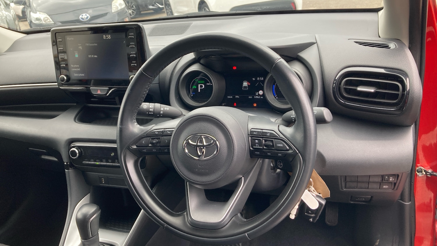Used Toyota Yaris 2022 for sale - 76040607: Photo 6